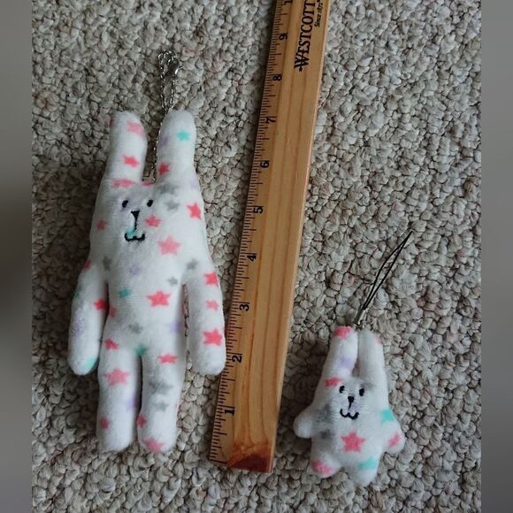 Craftholic Sloth bear double Plush Doll keychain with magnet - Colorful stars - Picture 5 of 6